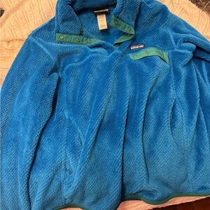 Patagonia Blue and Green Snap button Fuzzy Pullover in Women’s Large